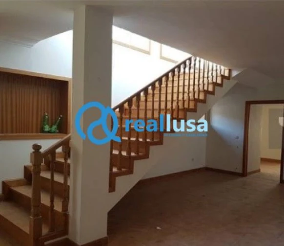 Moradia T5 para Venda em Esmoriz Foto 9