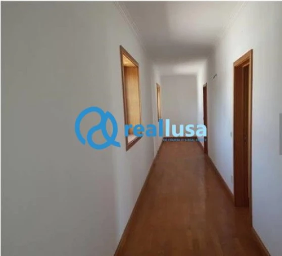 Moradia T5 para Venda em Esmoriz Foto 11