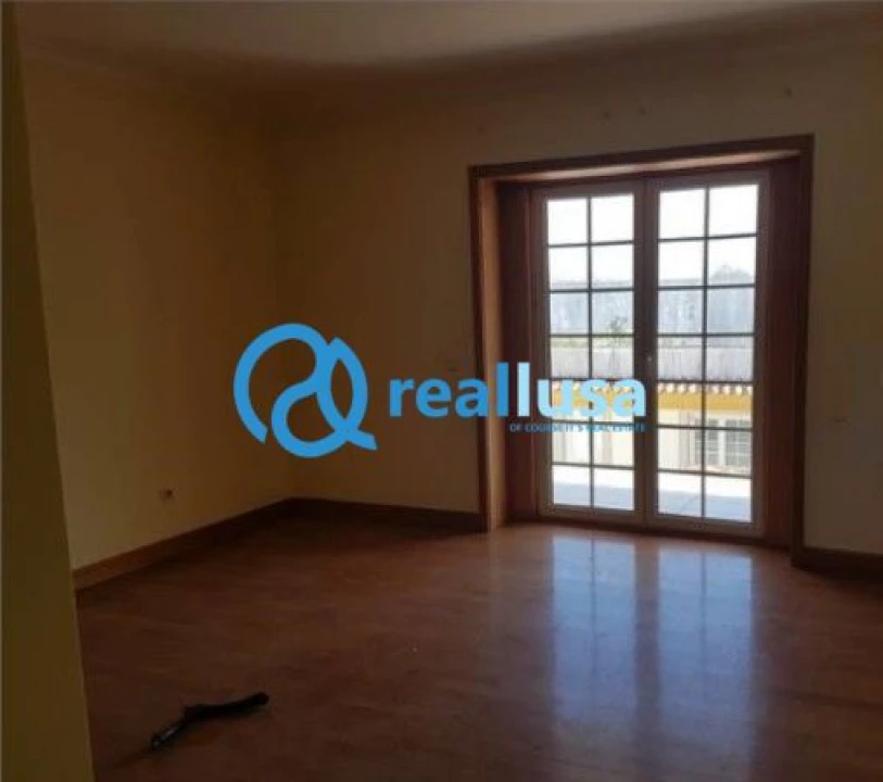 Moradia T5 para Venda em Esmoriz Foto 10