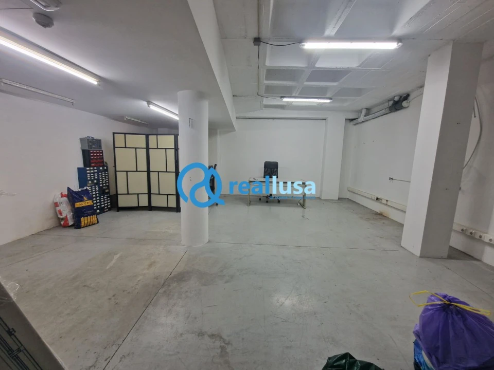 Loja para Venda em Gondomar (São Cosme), Valbom e Jovim Foto 6