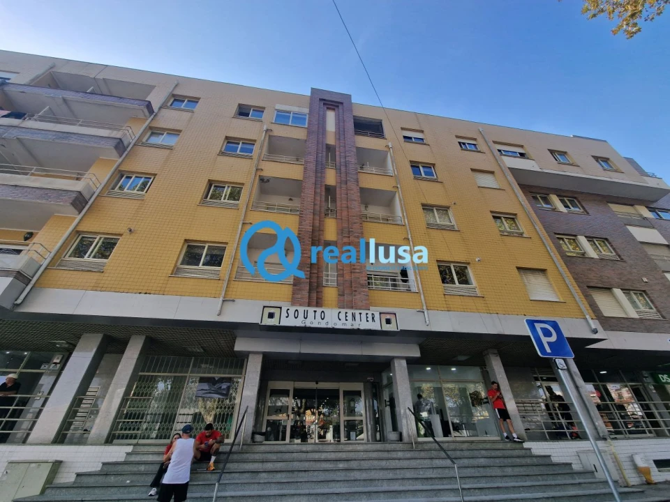 Loja para Venda em Gondomar (São Cosme), Valbom e Jovim Foto 5