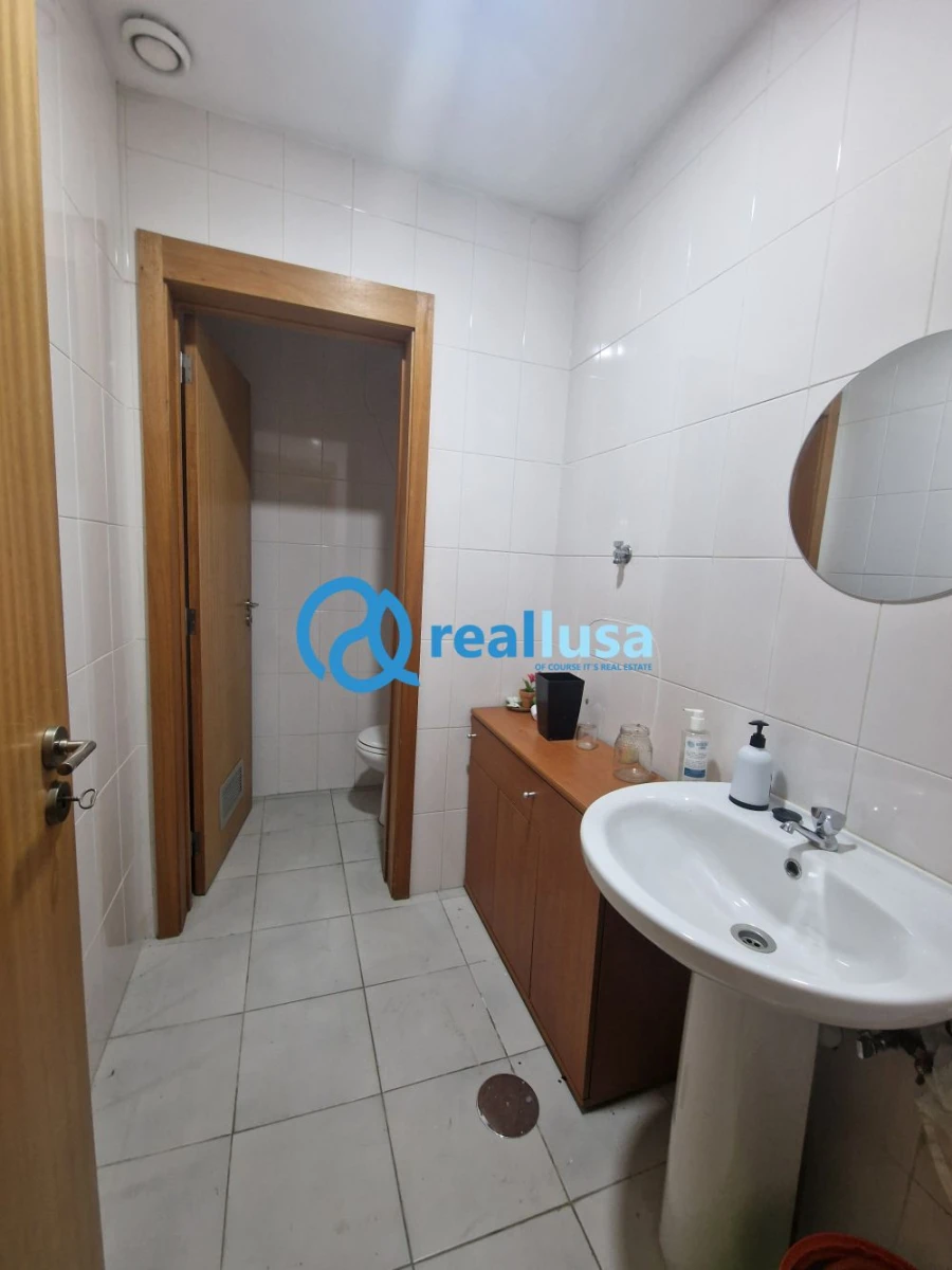 Loja para Venda em Gondomar (São Cosme), Valbom e Jovim Foto 7