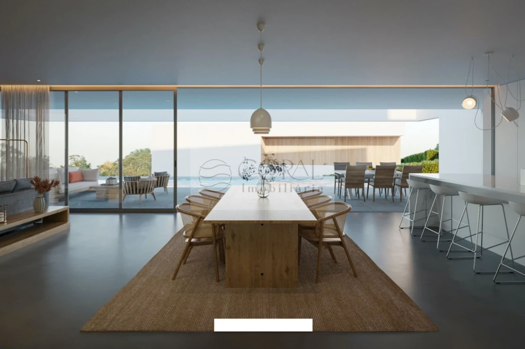 Moradia T4 para Venda em Albufeira e Olhos de Água Foto 2