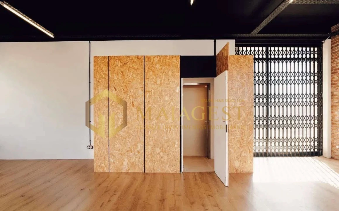 Loja para Arrendamento em Santa Marinha e São Pedro da Afurada Foto 13