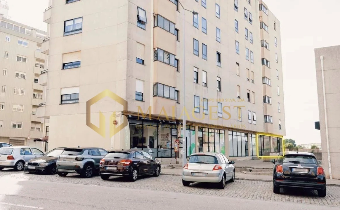 Loja para Arrendamento em Santa Marinha e São Pedro da Afurada Foto 21