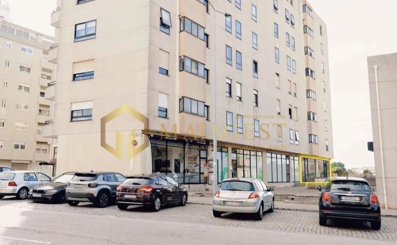 Loja para Arrendamento em Santa Marinha e São Pedro da Afurada Foto 21