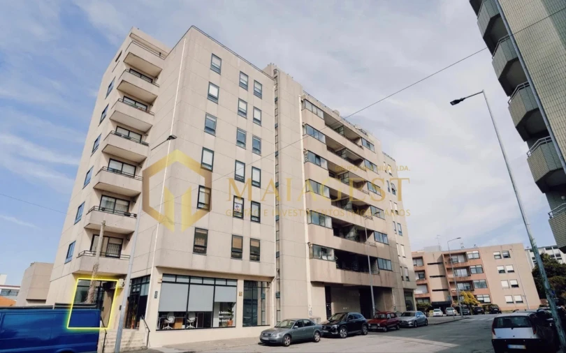 Loja para Arrendamento em Santa Marinha e São Pedro da Afurada Foto 25