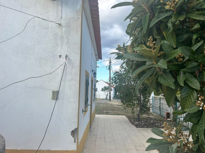 Moradia T3 para Venda em Foros de Arrão Foto 12