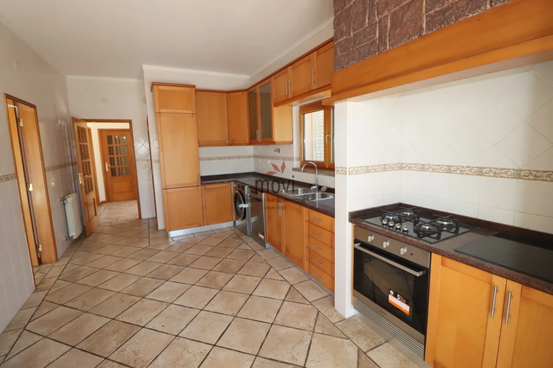 Moradia T4 para Venda em Sesimbra (Castelo) Foto 14