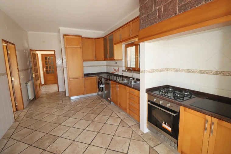 Moradia T4 para Venda em Sesimbra (Castelo) Foto 14