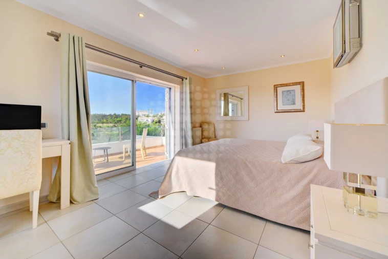 Moradia T5 para Venda em Vila do Bispo e Raposeira Foto 16