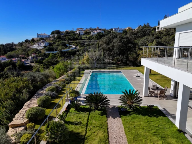 Moradia T5 para Venda em Loule (São Sebastião) Foto 5