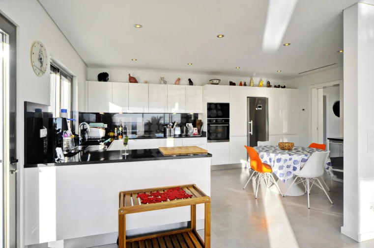 Moradia T5 para Venda em Loule (São Sebastião) Foto 17