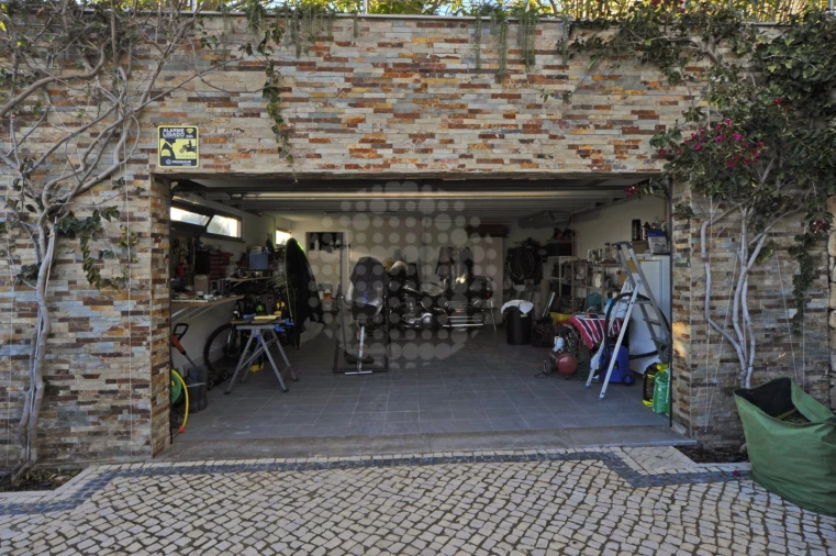 Moradia T5 para Venda em Loule (São Sebastião) Foto 35