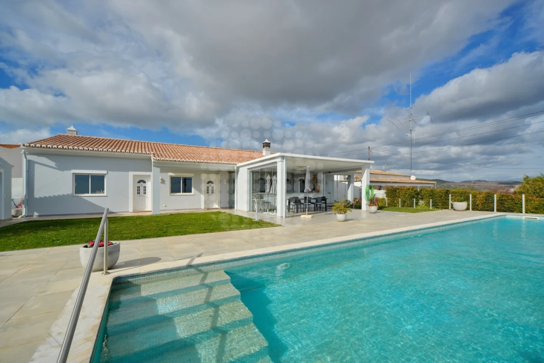 Moradia T3 para Venda em Boliqueime Foto 2