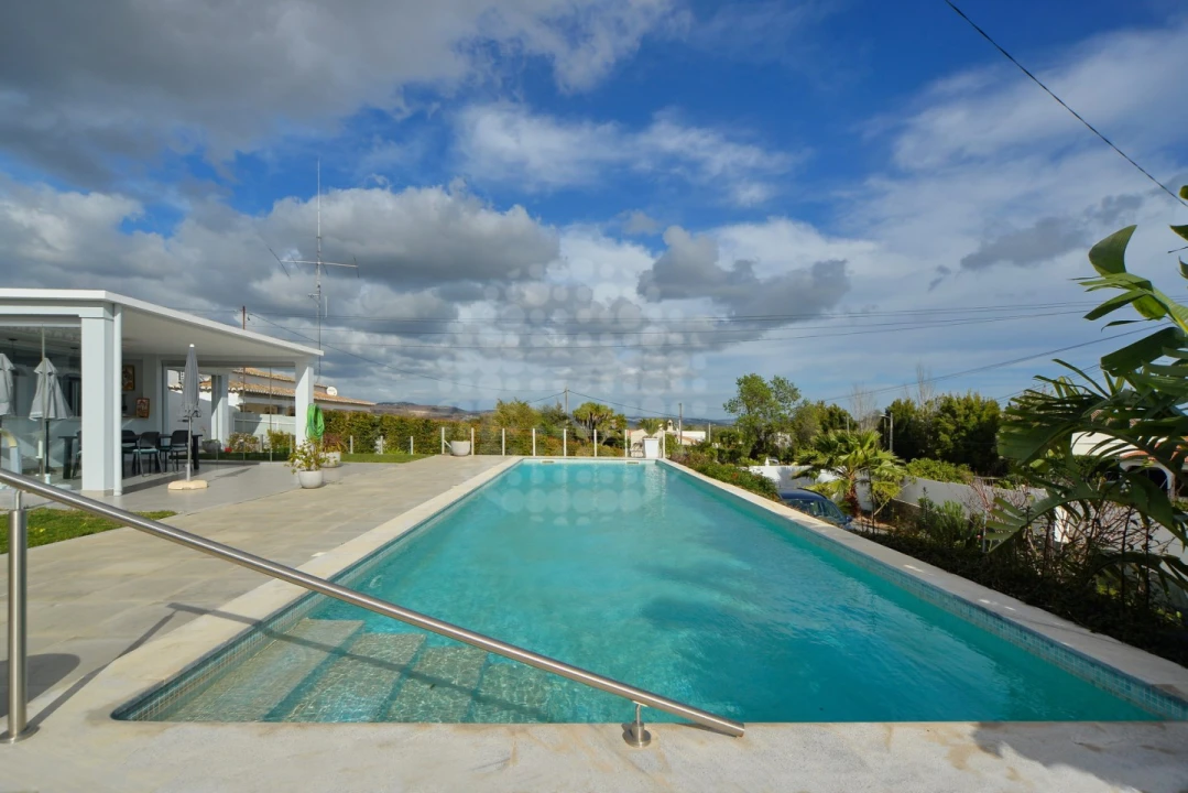 Moradia T3 para Venda em Boliqueime Foto 3