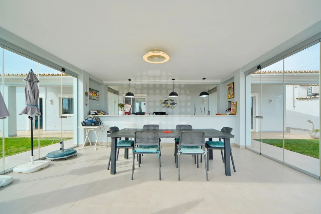 Moradia T3 para Venda em Boliqueime Foto 11