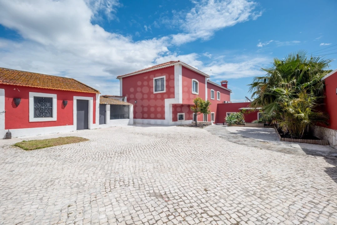 Moradia T5 para Venda em Caparica e Trafaria Foto 2