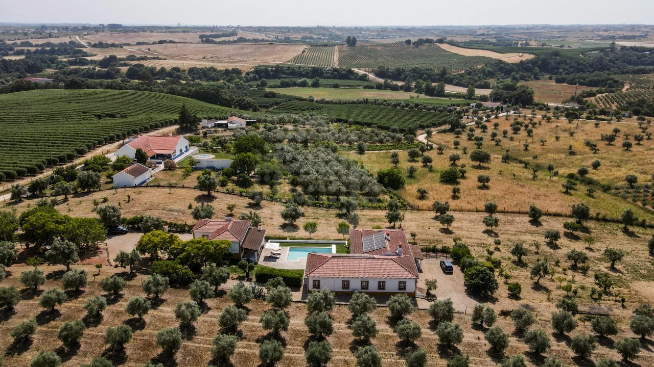 Quinta T4 para Venda em São Vicente do Paul e Vale de Figueira Foto 2