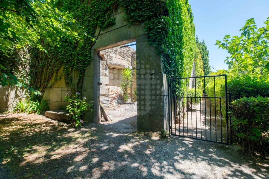 Moradia T5 para Venda em Santar e Moreira Foto 32