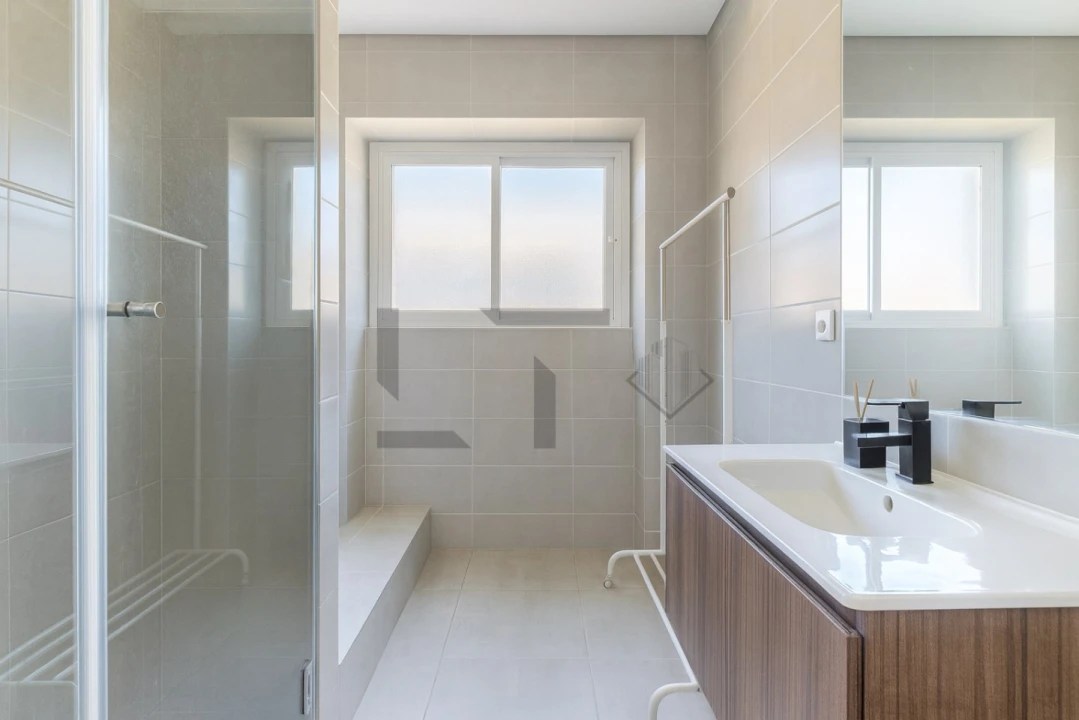 Quarto para Arrendamento em Alvalade Foto 3