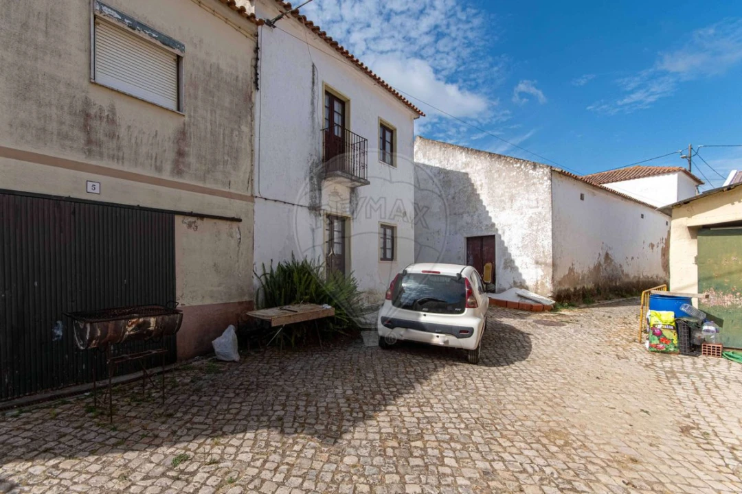 Moradia T2 para Venda em Ribafria e Pereiro de Palhacana Foto 3