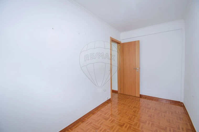 Apartamento T2 para Venda em Olivais Foto 11