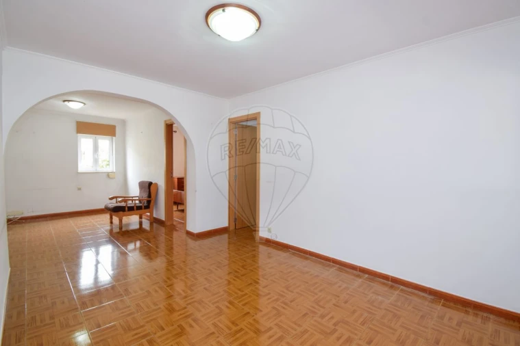 Apartamento T2 para Venda em Olivais Foto 4