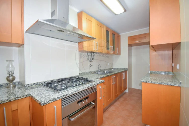 Apartamento T2 para Venda em Olivais Foto 12