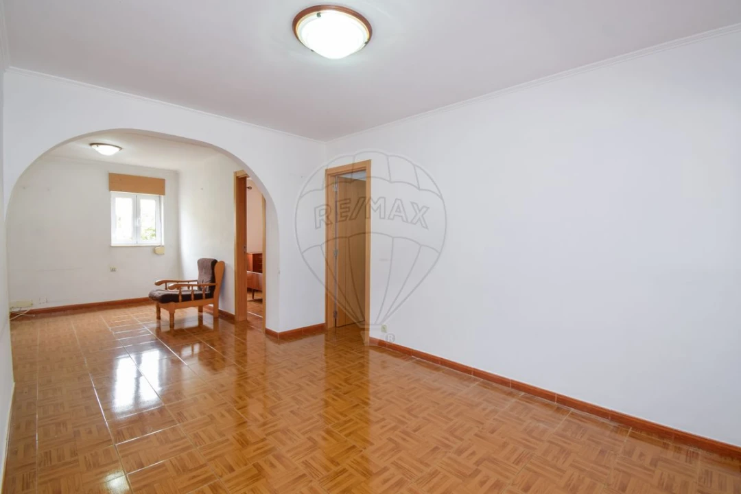 Apartamento T2 para Venda em Olivais Foto 4