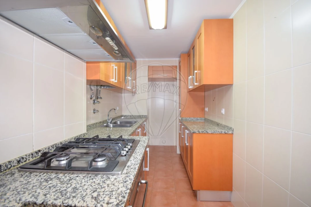 Apartamento T2 para Venda em Olivais Foto 13