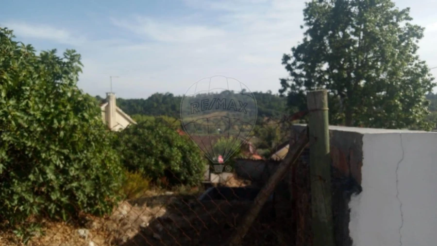 Terreno para Venda em Arneiro das Milhariças Foto 1
