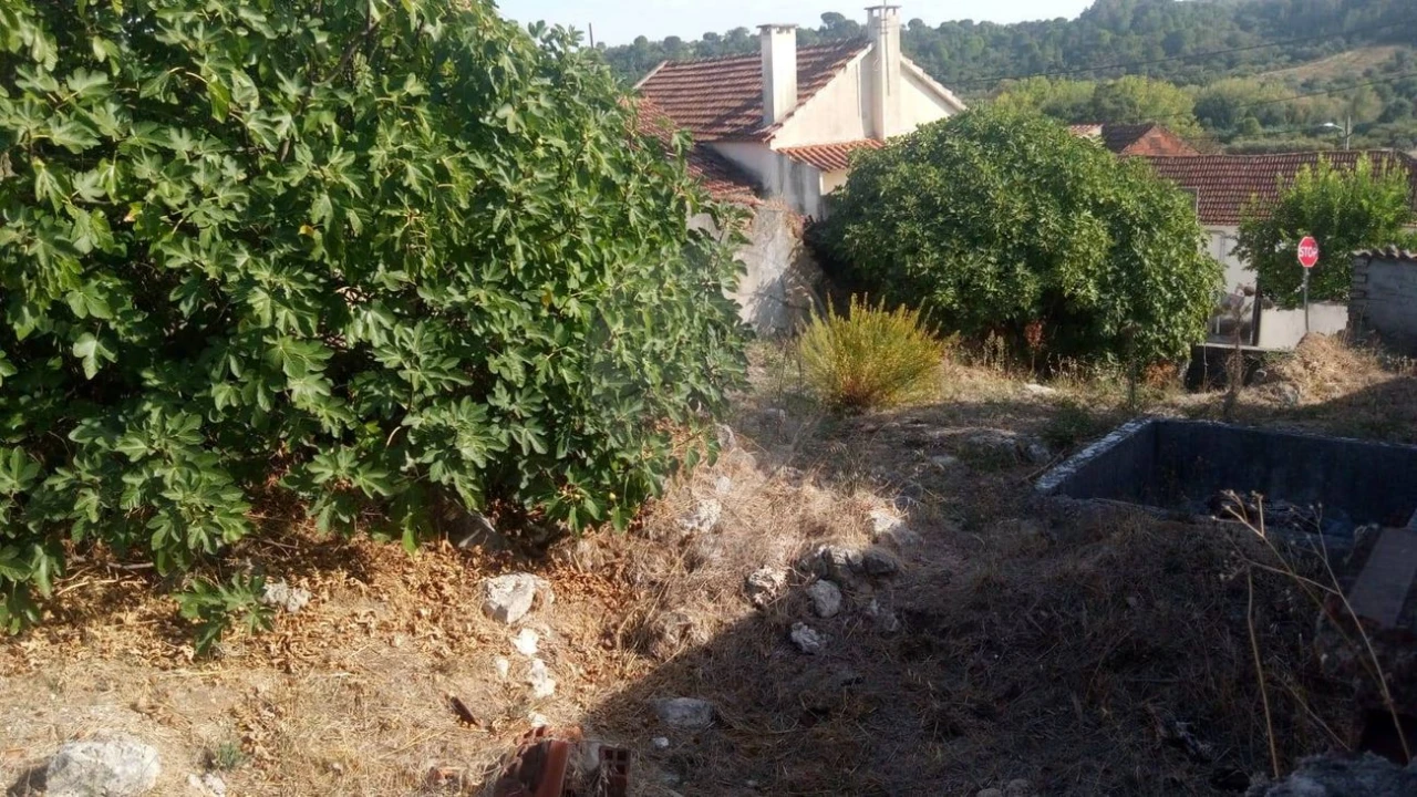 Terreno para Venda em Arneiro das Milhariças Foto 3