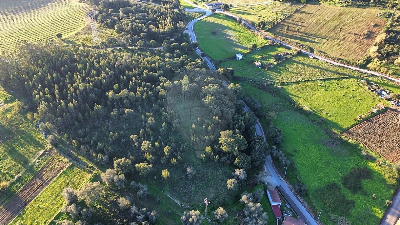 Terreno para Venda em Carvoeira e Carmões Foto 5