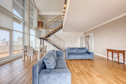 Apartamento T5 para Venda em Glória e Vera Cruz