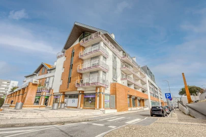 Apartamento T5 para Venda em Glória e Vera Cruz