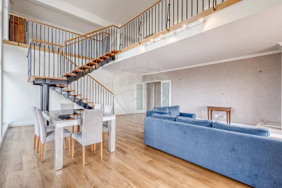 Apartamento T5 para Venda em Glória e Vera Cruz