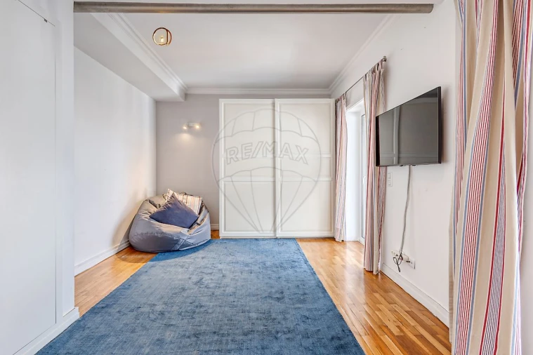 Apartamento T5 para Venda em Glória e Vera Cruz Foto 33