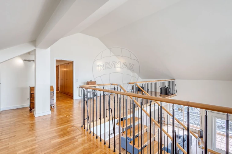 Apartamento T5 para Venda em Glória e Vera Cruz Foto 11