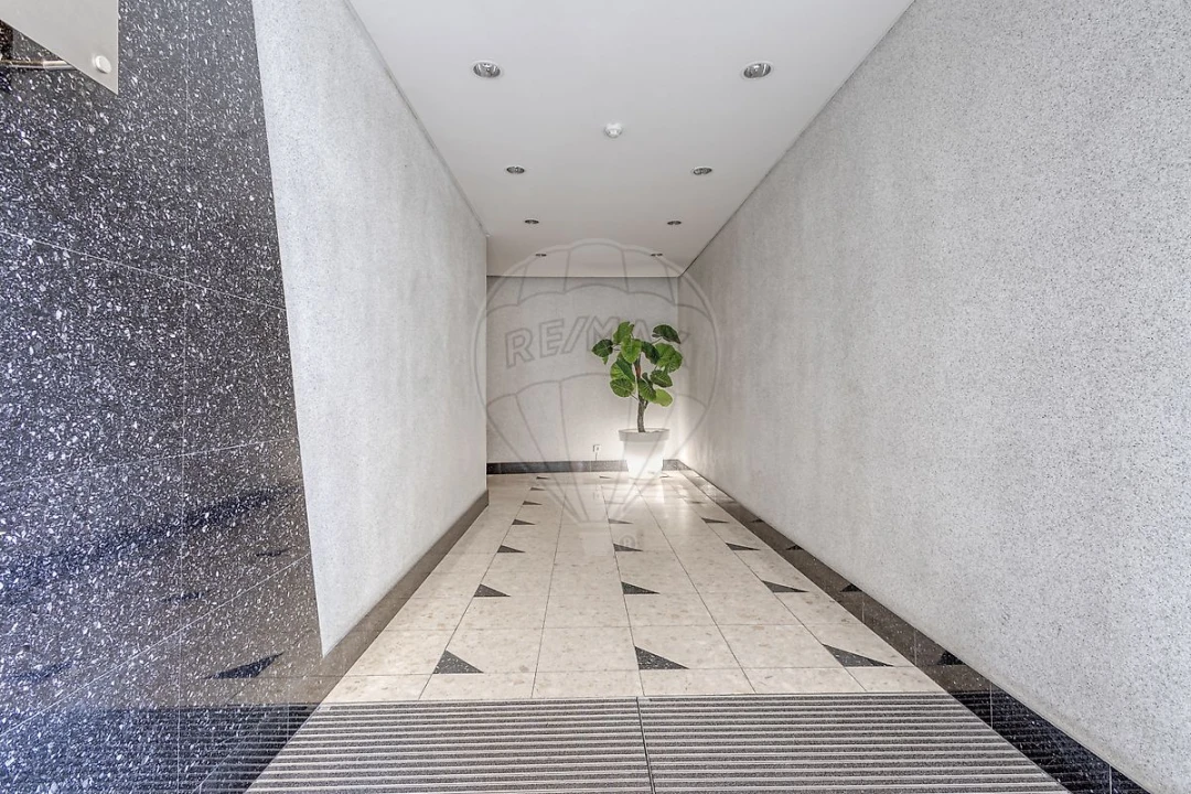 Apartamento T5 para Venda em Glória e Vera Cruz Foto 37
