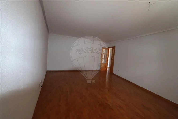 Apartamento T2 para Venda em Alhos Vedros Foto 3