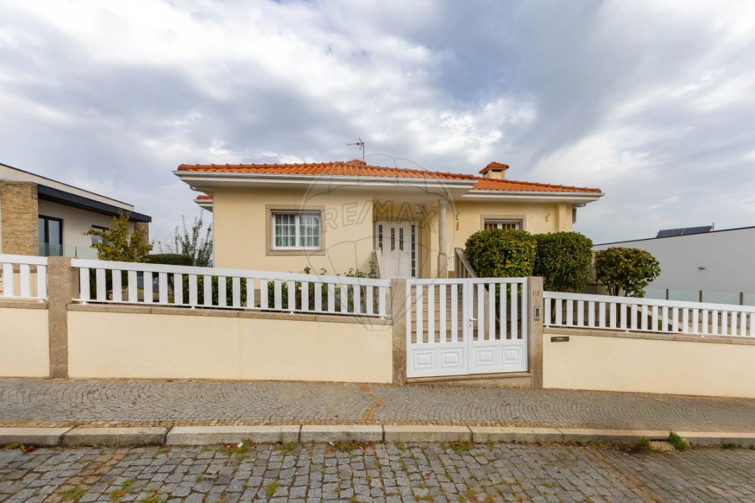 Moradia T3 para Venda em Marco Foto 3