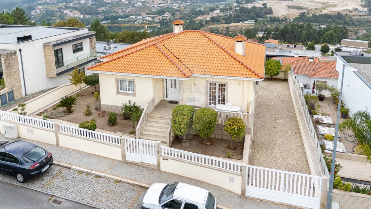 Moradia T3 para Venda em Marco Foto 2