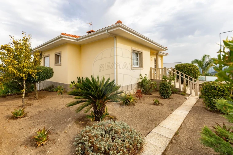 Moradia T3 para Venda em Marco Foto 23