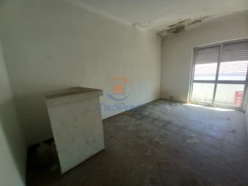 Apartamento T1 para Venda em Baixa da Banheira e Vale da Amoreira