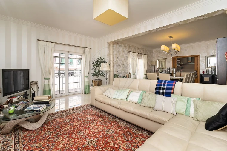 Moradia T7 para Venda em Atalaia e Alto Estanqueiro-Jardia Foto 17