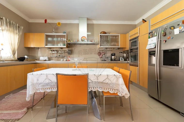 Moradia T7 para Venda em Atalaia e Alto Estanqueiro-Jardia Foto 24