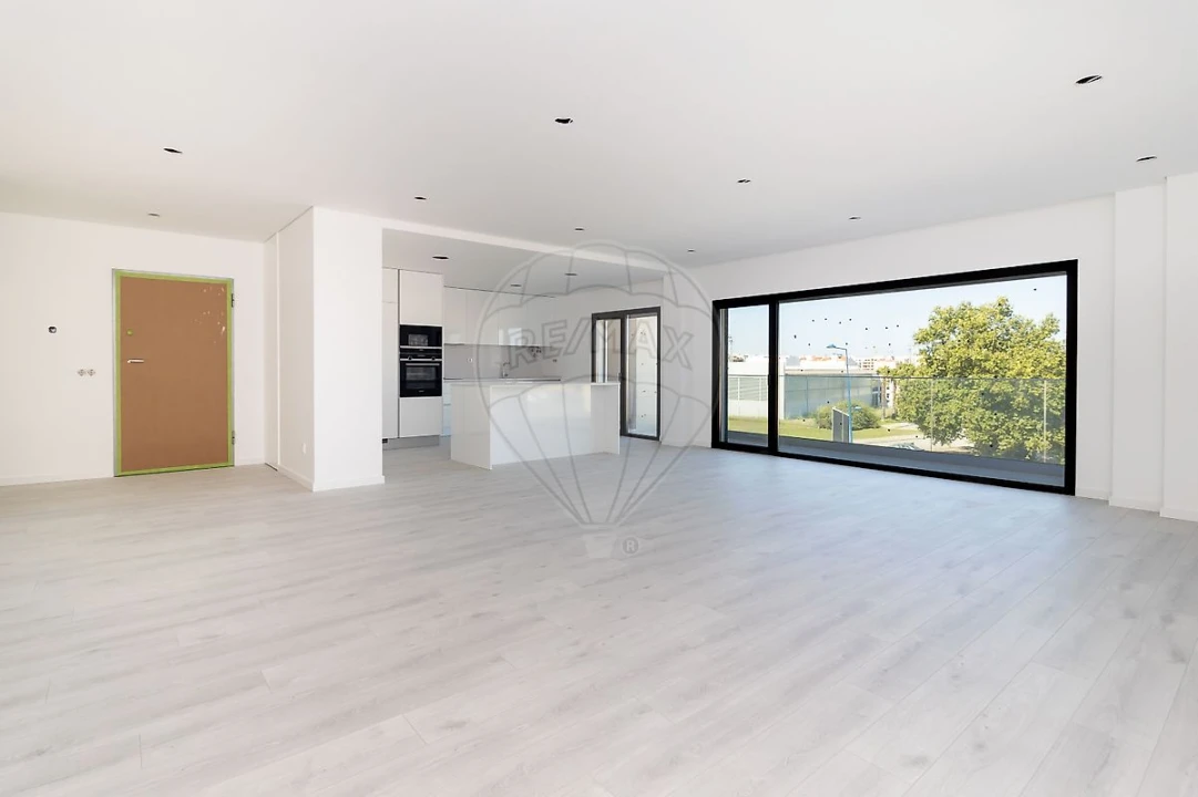 Apartamento T5 para Venda em Montijo e Afonsoeiro Foto 28