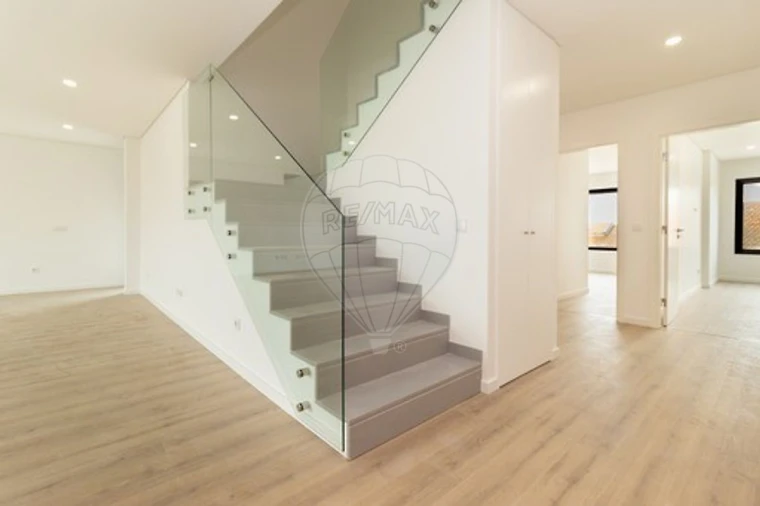 Apartamento T5 para Venda em Montijo e Afonsoeiro Foto 2