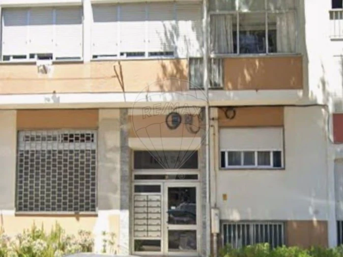 Apartamento T2 para Venda em Barcarena Foto 7